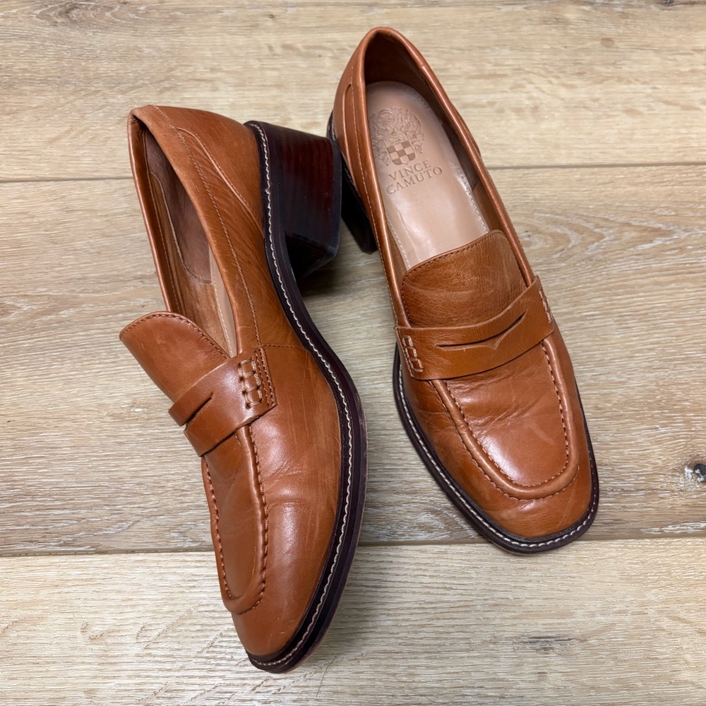 Vince Camuto | Medium Brown Leather Loafers 👞 Sz 8.5, Small Heel, Classic Staple